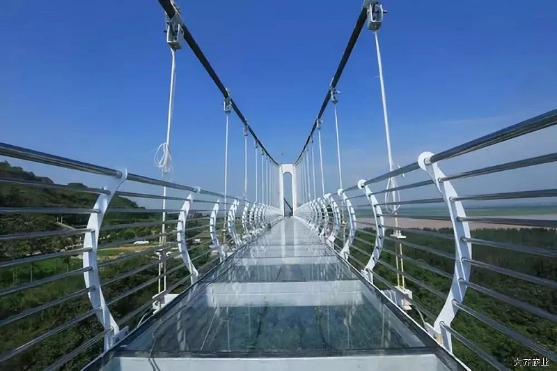 玻璃吊桥施工技术分享